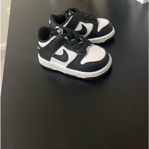 Black & White Panda Nike dunks